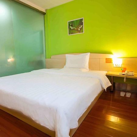 7Days Inn Jingmen Huyaguan Экстерьер фото